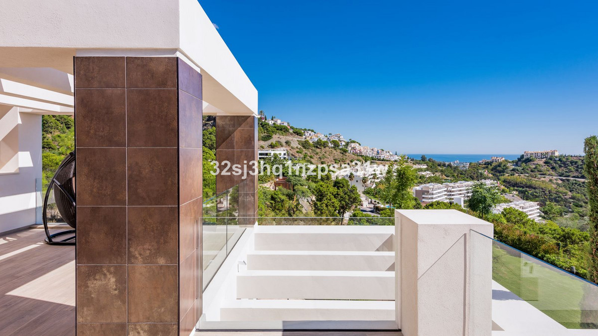 Se vende Villa - Chalet de 8 dormitorios en Costa Del Sol, Málaga, España