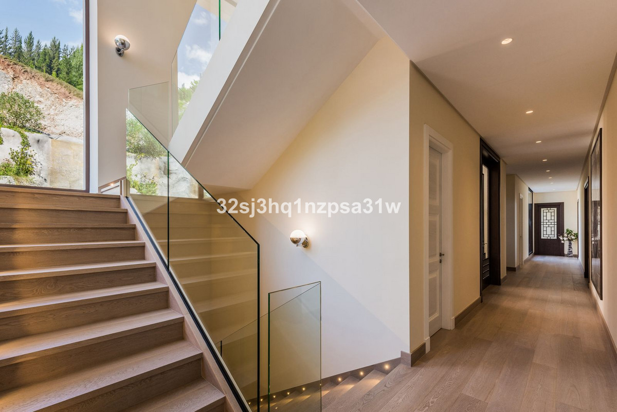 Se vende Villa - Chalet de 8 dormitorios en Costa Del Sol, Málaga, España