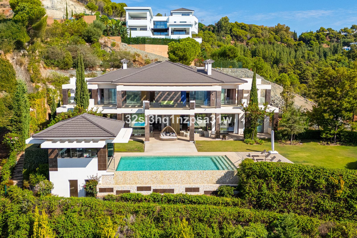 Se vende Villa - Chalet de 8 dormitorios en Costa Del Sol, Málaga, España