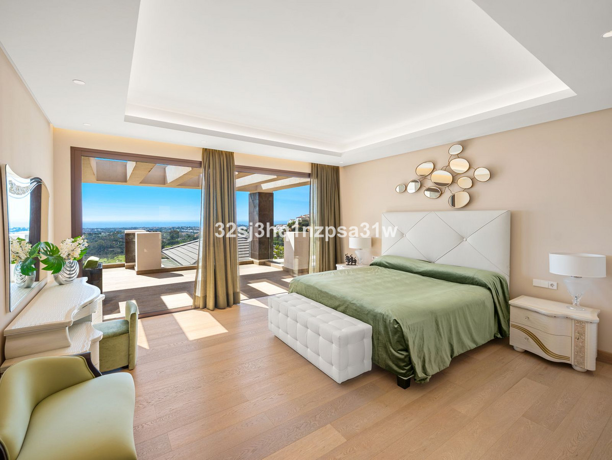 Se vende Villa - Chalet de 8 dormitorios en Costa Del Sol, Málaga, España
