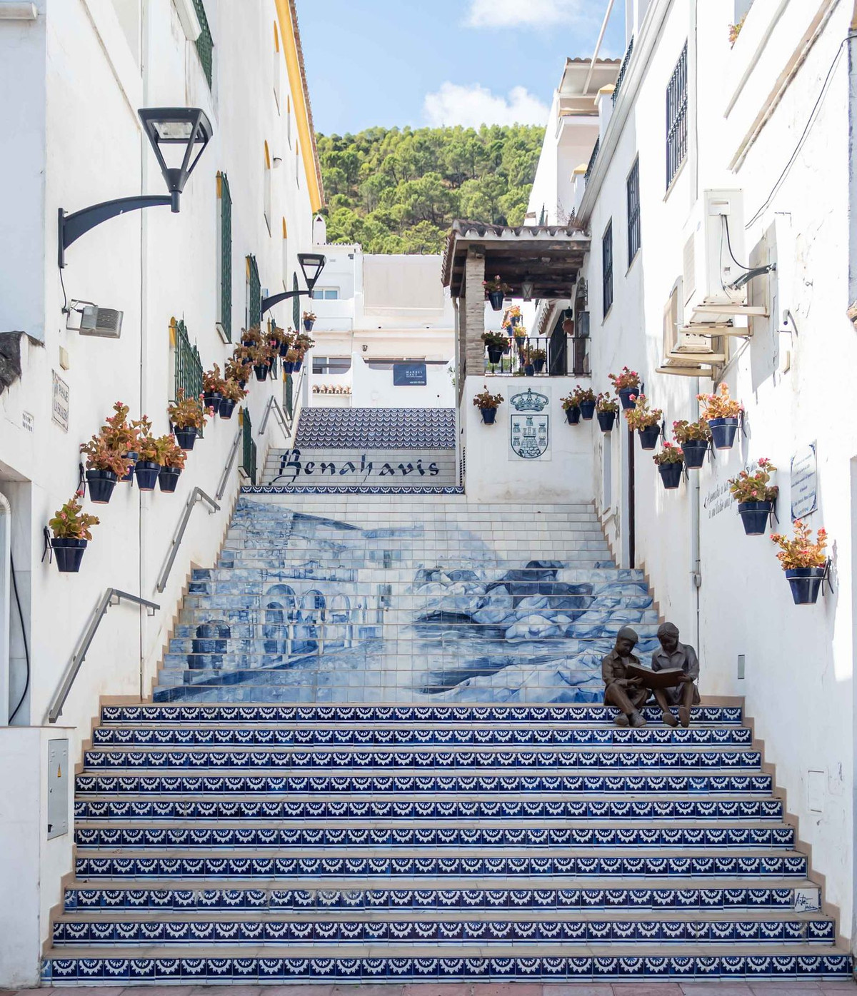 4 Bed Townhouse for sale in Benahavís Costa Del Sol, Málaga, Spain