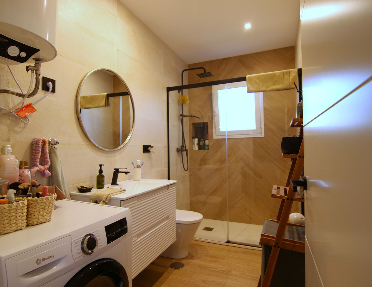 Se vende Villa - Chalet de 1 dormitorios en Costa Del Sol, Málaga, España