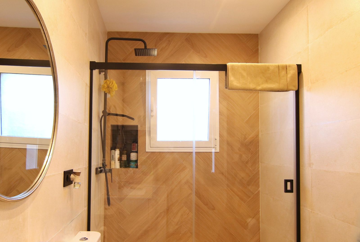 Se vende Villa - Chalet de 1 dormitorios en Costa Del Sol, Málaga, España