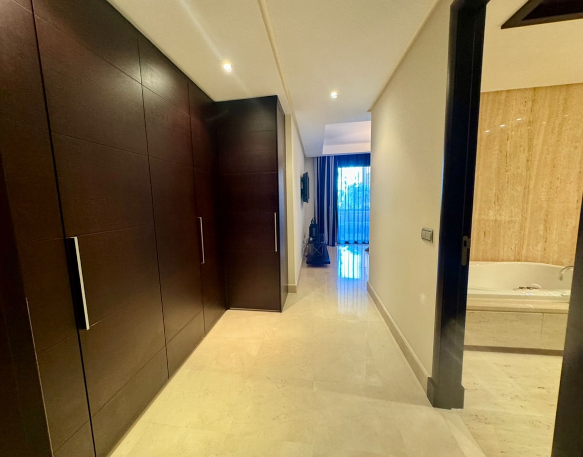 2 Bed Apartment for sale in Puerto Banús Costa Del Sol, Málaga, Spain