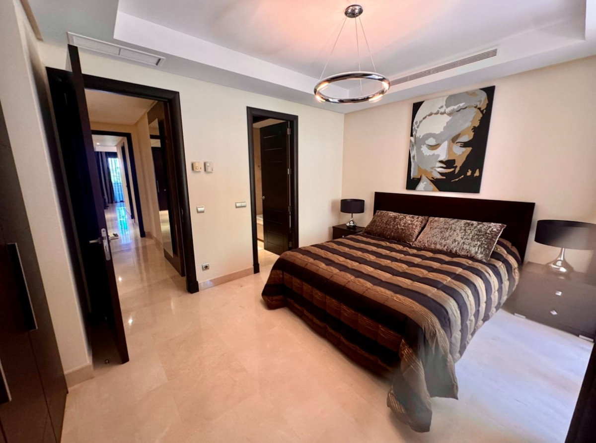 2 Bed Apartment for sale in Puerto Banús Costa Del Sol, Málaga, Spain