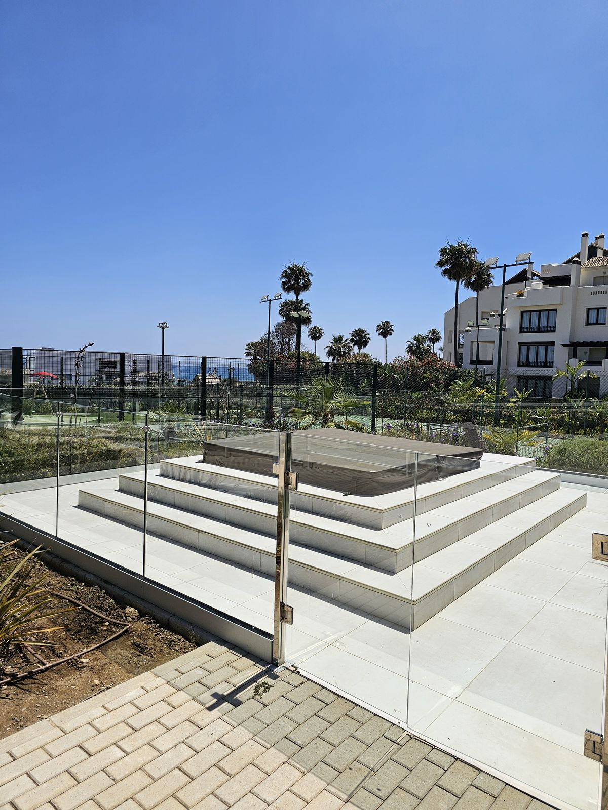 2 Bed Apartment for sale in Estepona Costa Del Sol, Málaga, Spain