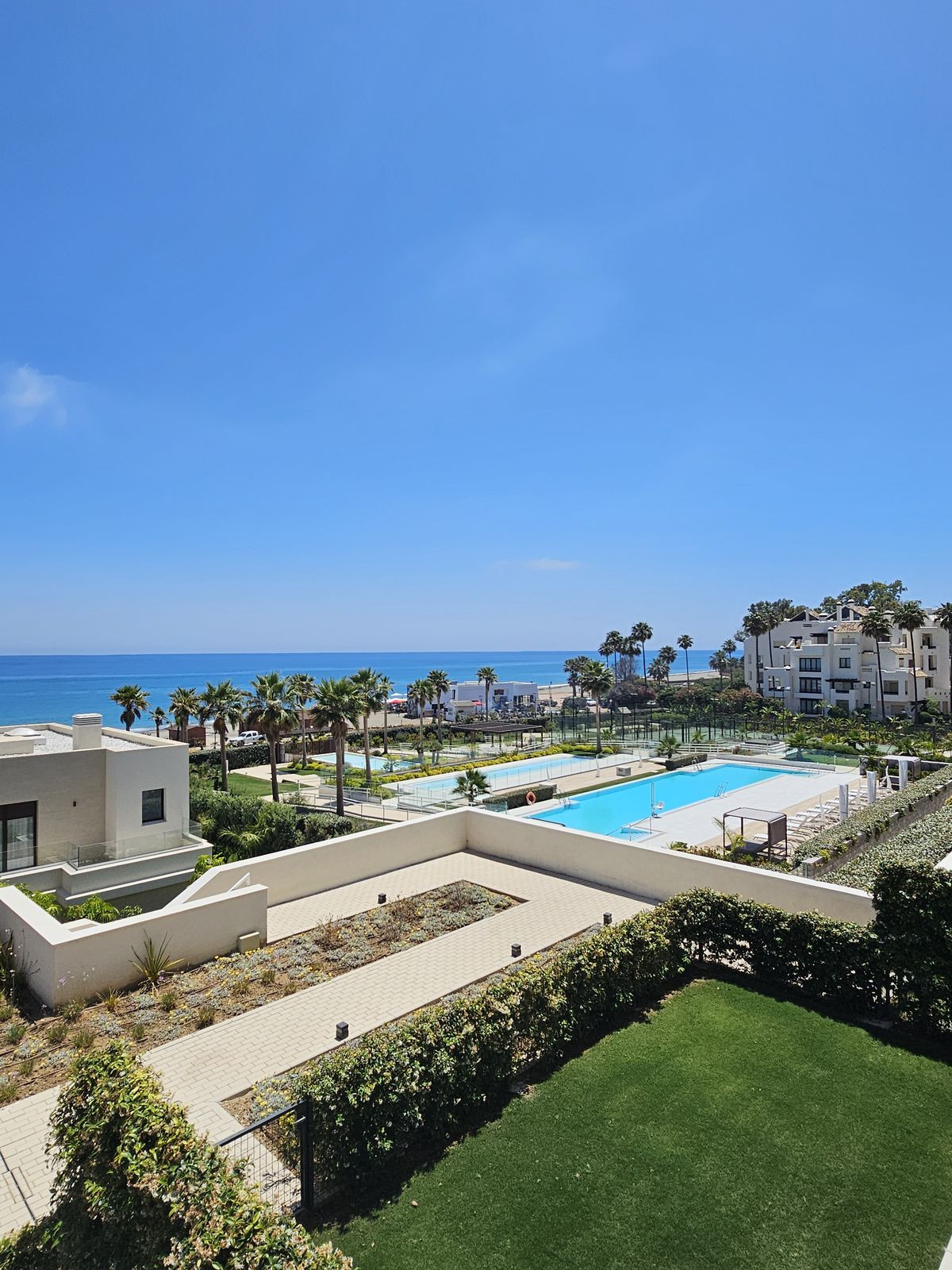 2 Bed Apartment for sale in Estepona Costa Del Sol, Málaga, Spain
