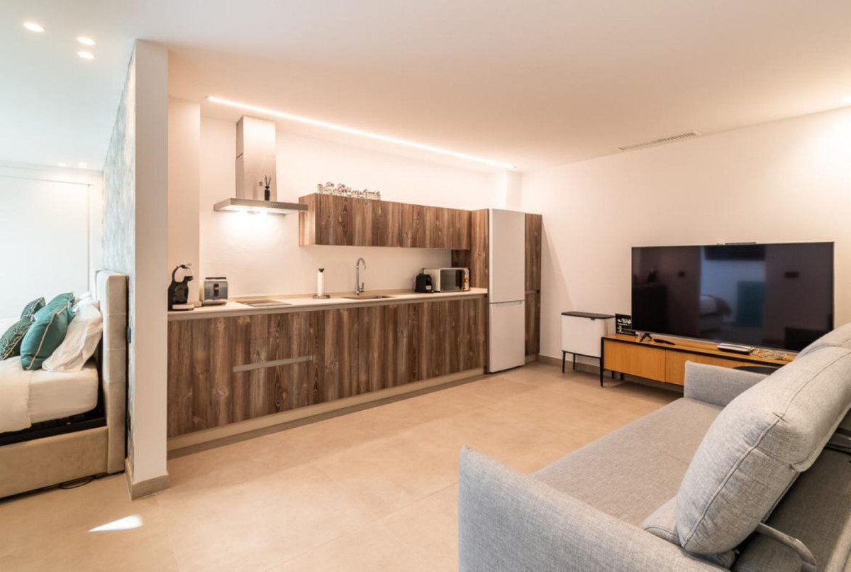 Se vende Villa - Chalet de 4 dormitorios en Costa Del Sol, Málaga, España