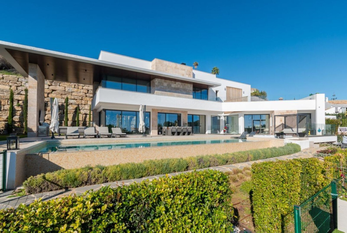 Se vende Villa - Chalet de 4 dormitorios en Costa Del Sol, Málaga, España