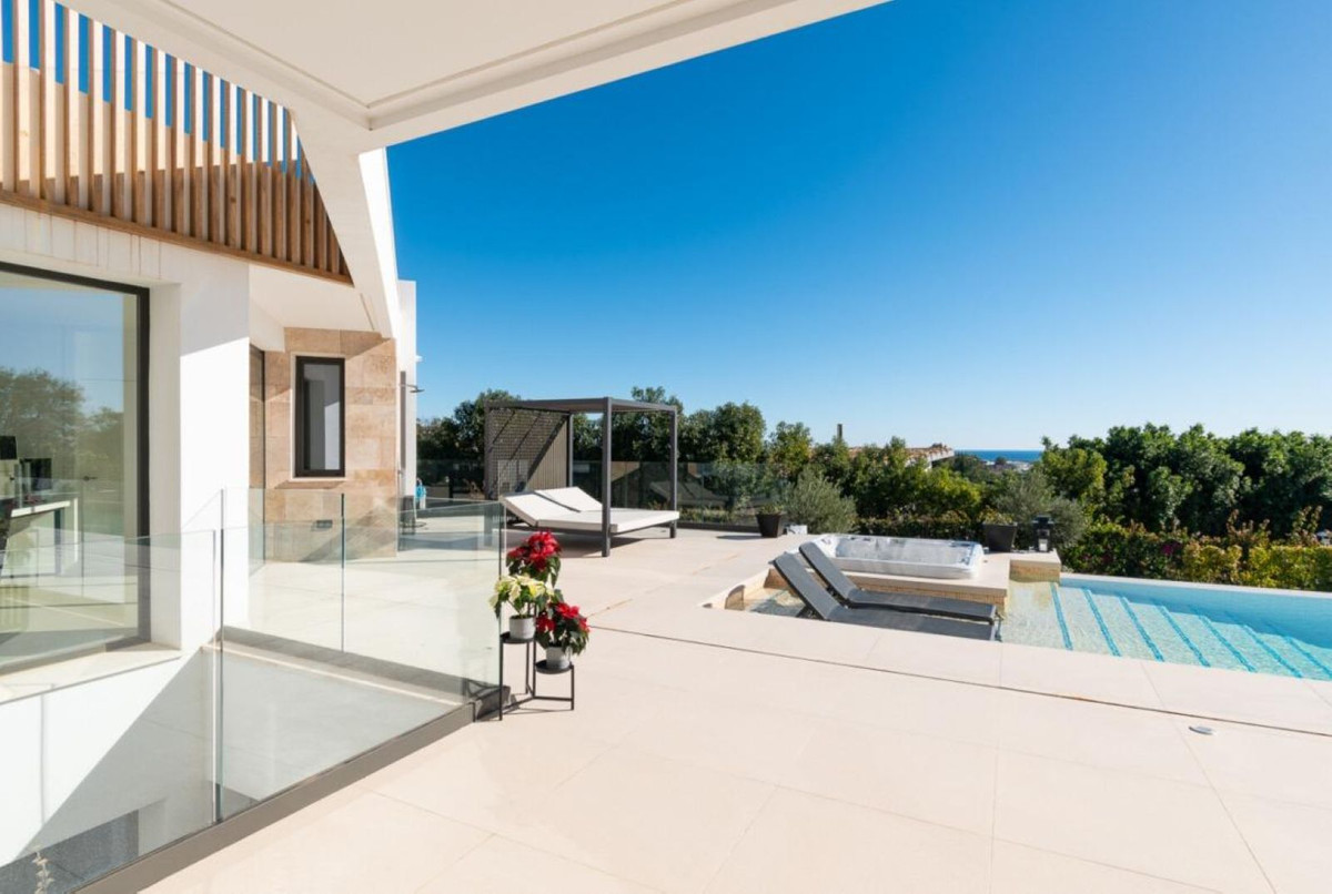 Se vende Villa - Chalet de 4 dormitorios en Costa Del Sol, Málaga, España