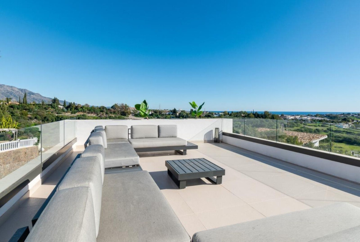 Se vende Villa - Chalet de 4 dormitorios en Costa Del Sol, Málaga, España