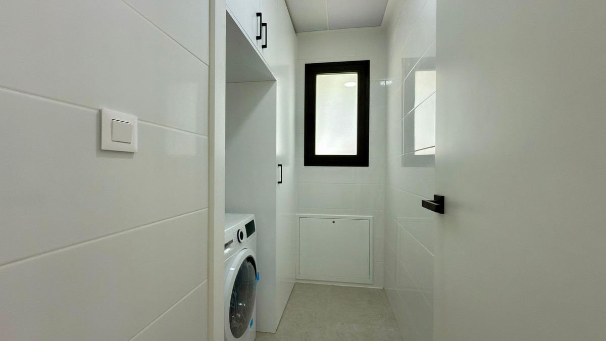 4 Bed Townhouse for sale in Muchamiel Costa Blanca, Alicante, Spain