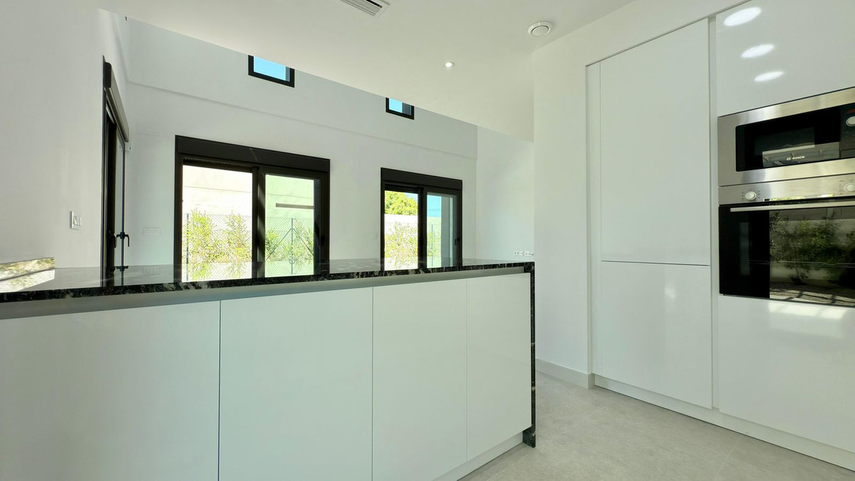4 Bed Townhouse for sale in Muchamiel Costa Blanca, Alicante, Spain