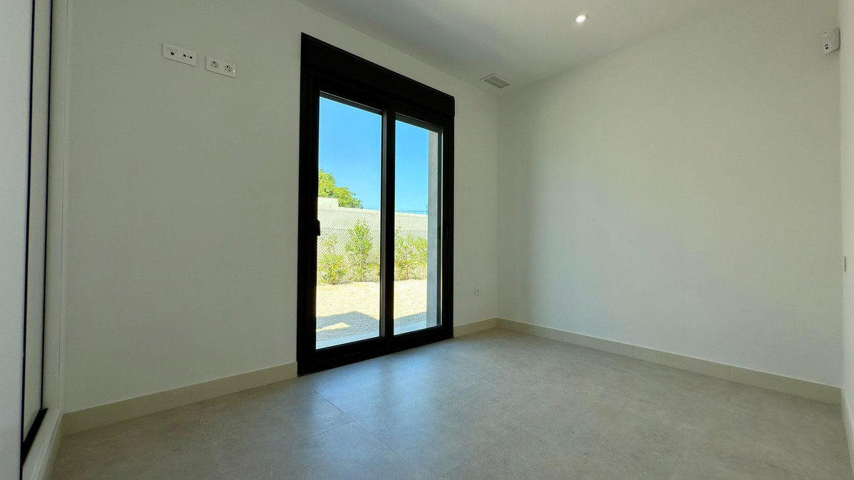 4 Bed Townhouse for sale in Muchamiel Costa Blanca, Alicante, Spain