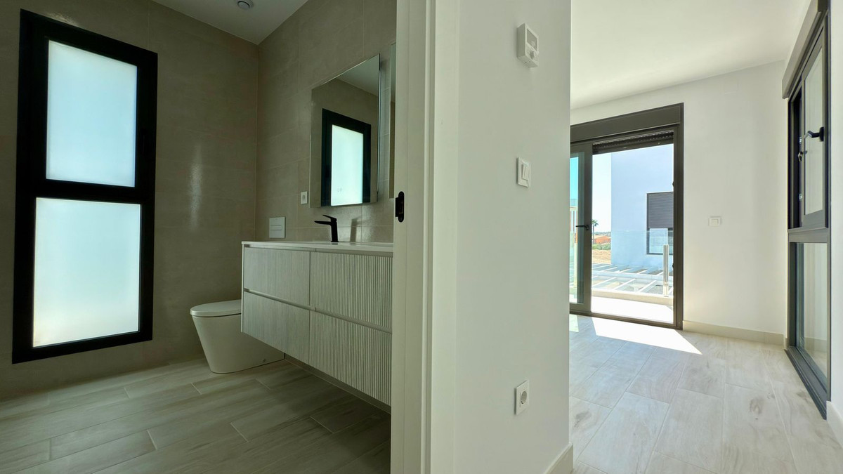 4 Bed Townhouse for sale in Muchamiel Costa Blanca, Alicante, Spain