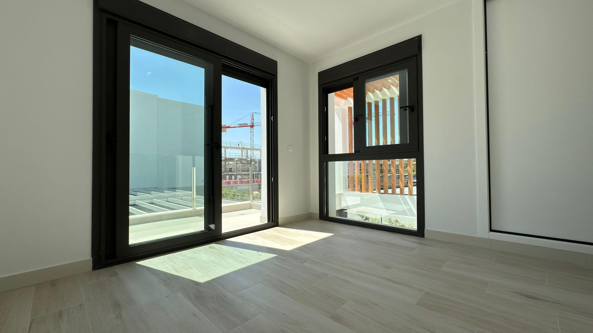 4 Bed Townhouse for sale in Muchamiel Costa Blanca, Alicante, Spain