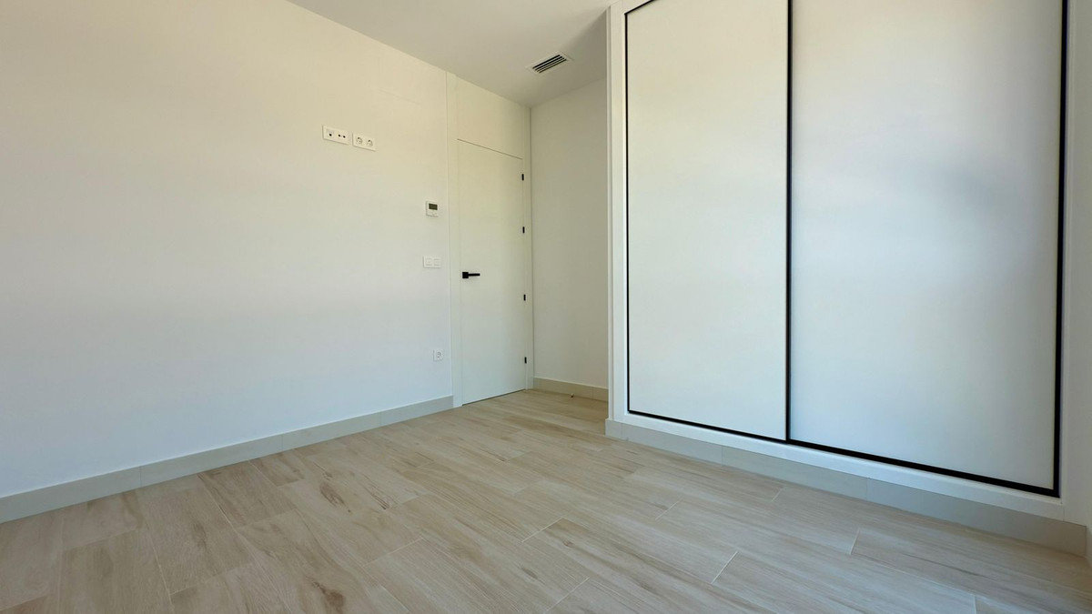 4 Bed Townhouse for sale in Muchamiel Costa Blanca, Alicante, Spain