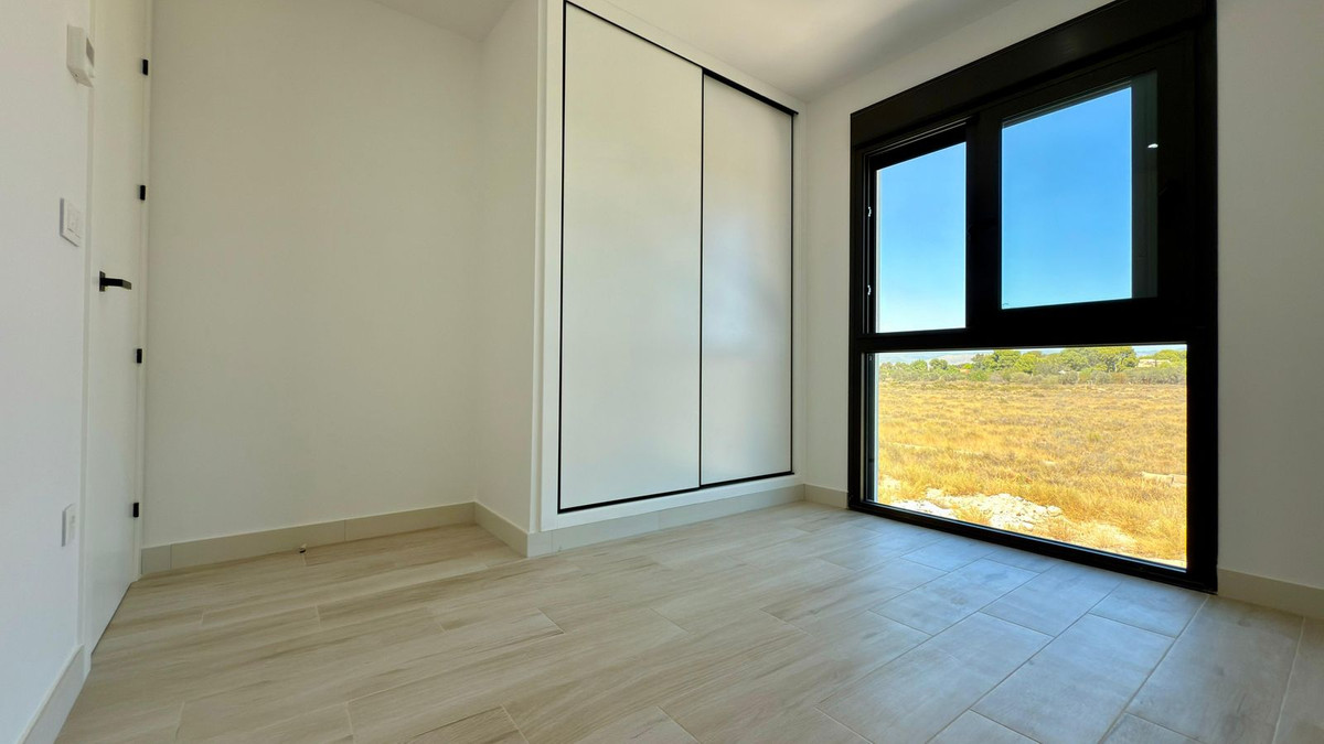 4 Bed Townhouse for sale in Muchamiel Costa Blanca, Alicante, Spain