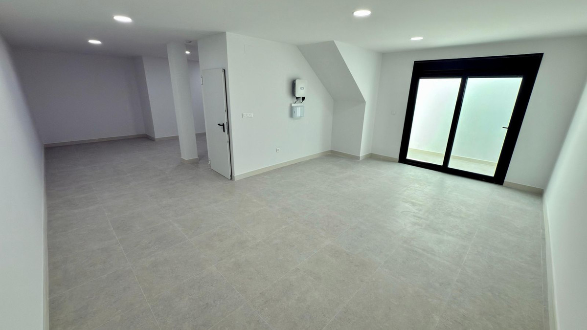 4 Bed Townhouse for sale in Muchamiel Costa Blanca, Alicante, Spain