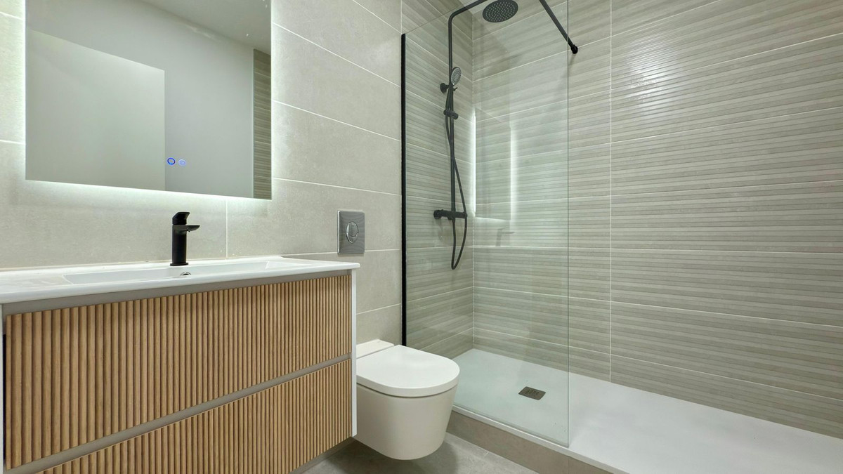 4 Bed Townhouse for sale in Muchamiel Costa Blanca, Alicante, Spain