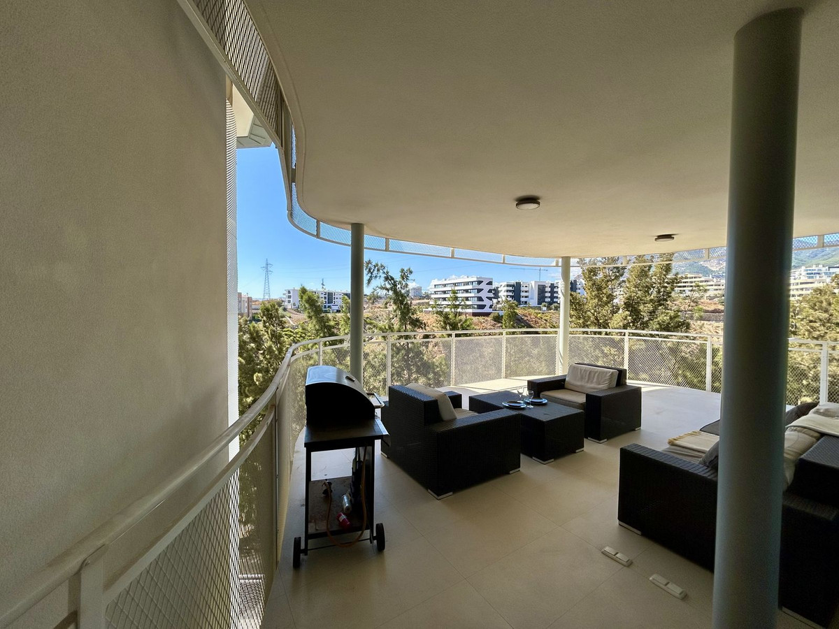3 Bed Apartment for sale in Fuengirola Costa Del Sol, Málaga, Spain