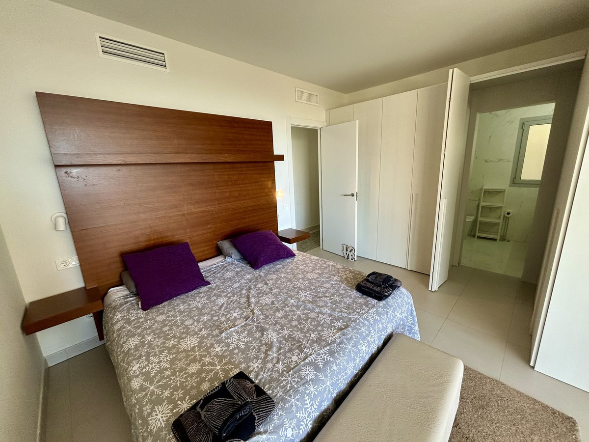 3 Bed Apartment for sale in Fuengirola Costa Del Sol, Málaga, Spain