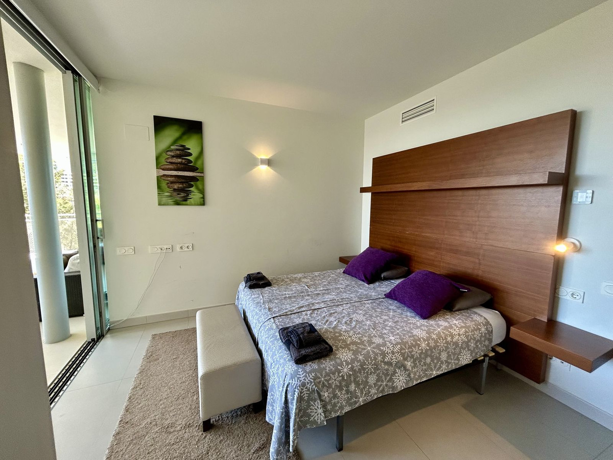 3 Bed Apartment for sale in Fuengirola Costa Del Sol, Málaga, Spain
