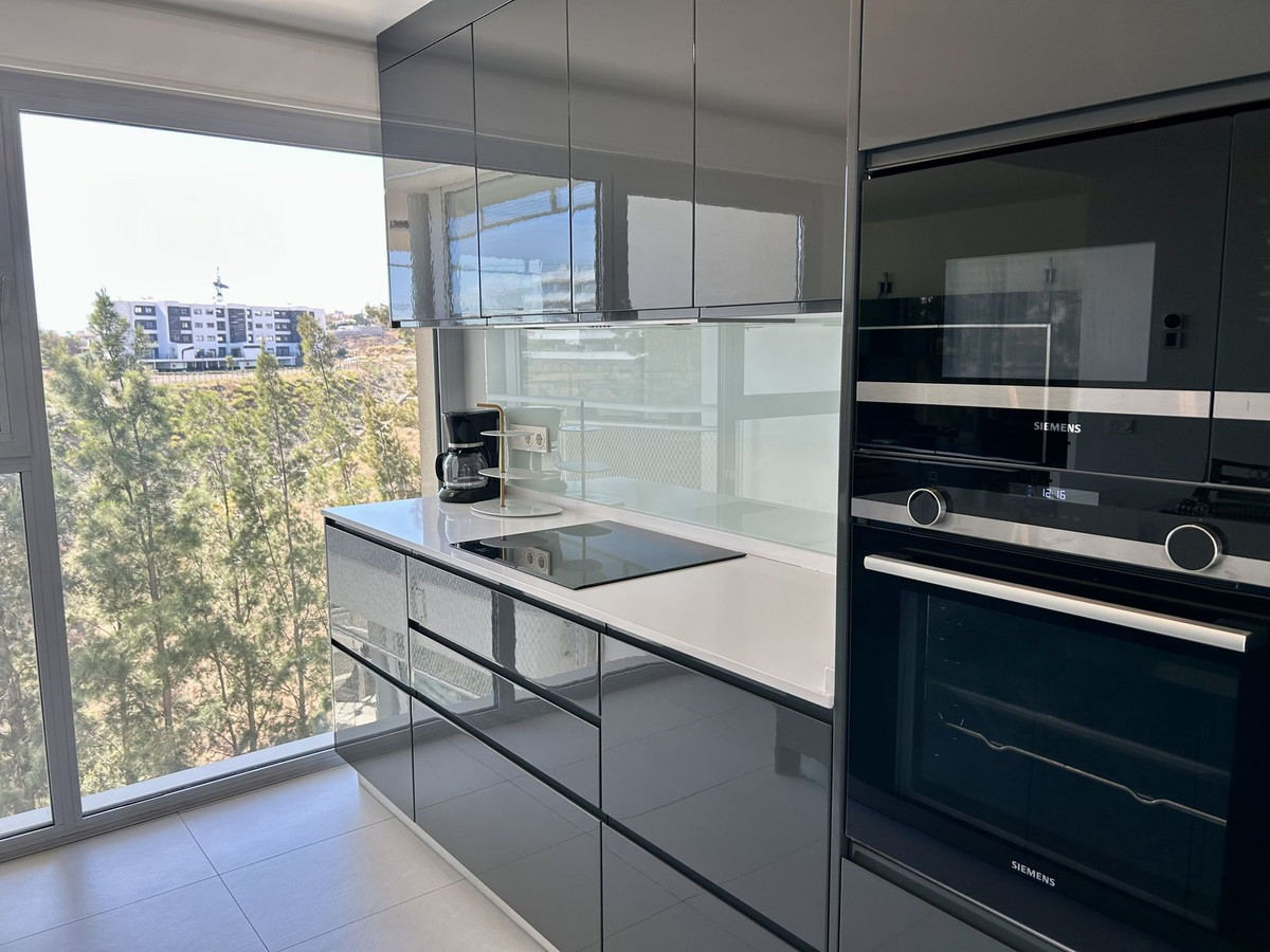 3 Bed Apartment for sale in Fuengirola Costa Del Sol, Málaga, Spain