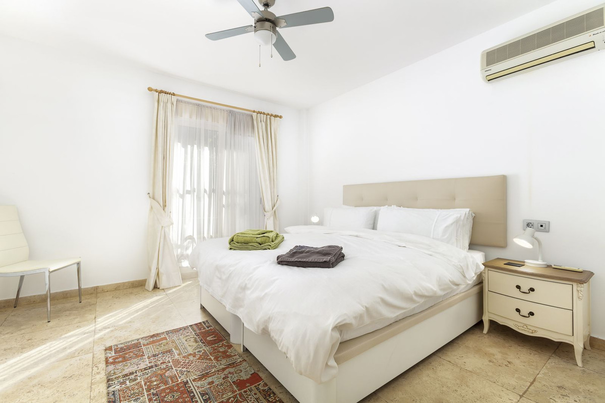 2 Bed Apartment for sale in Nueva Andalucía Costa Del Sol, Málaga, Spain