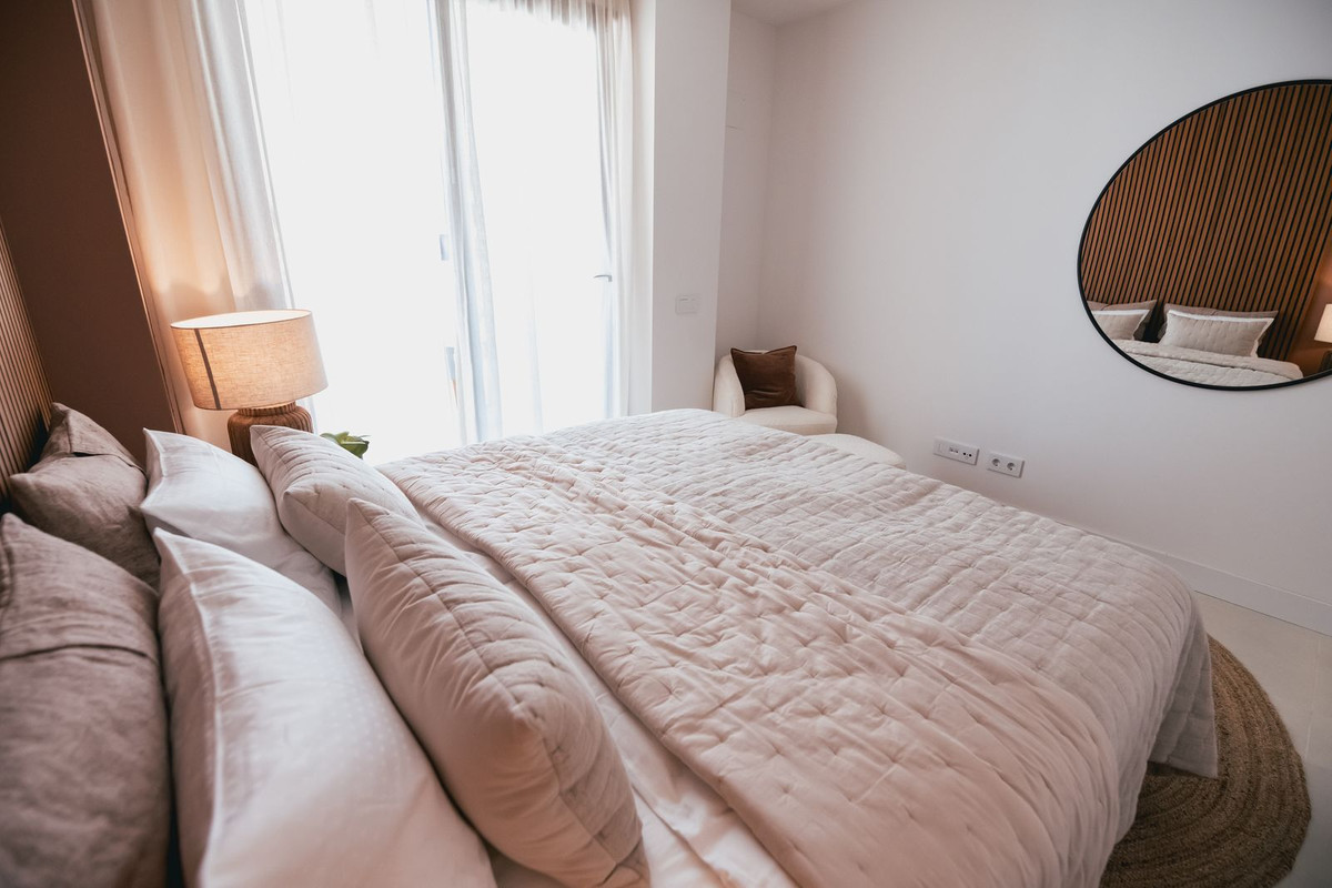 2 Bed Apartment for sale in Higueron Costa Del Sol, Málaga, Spain