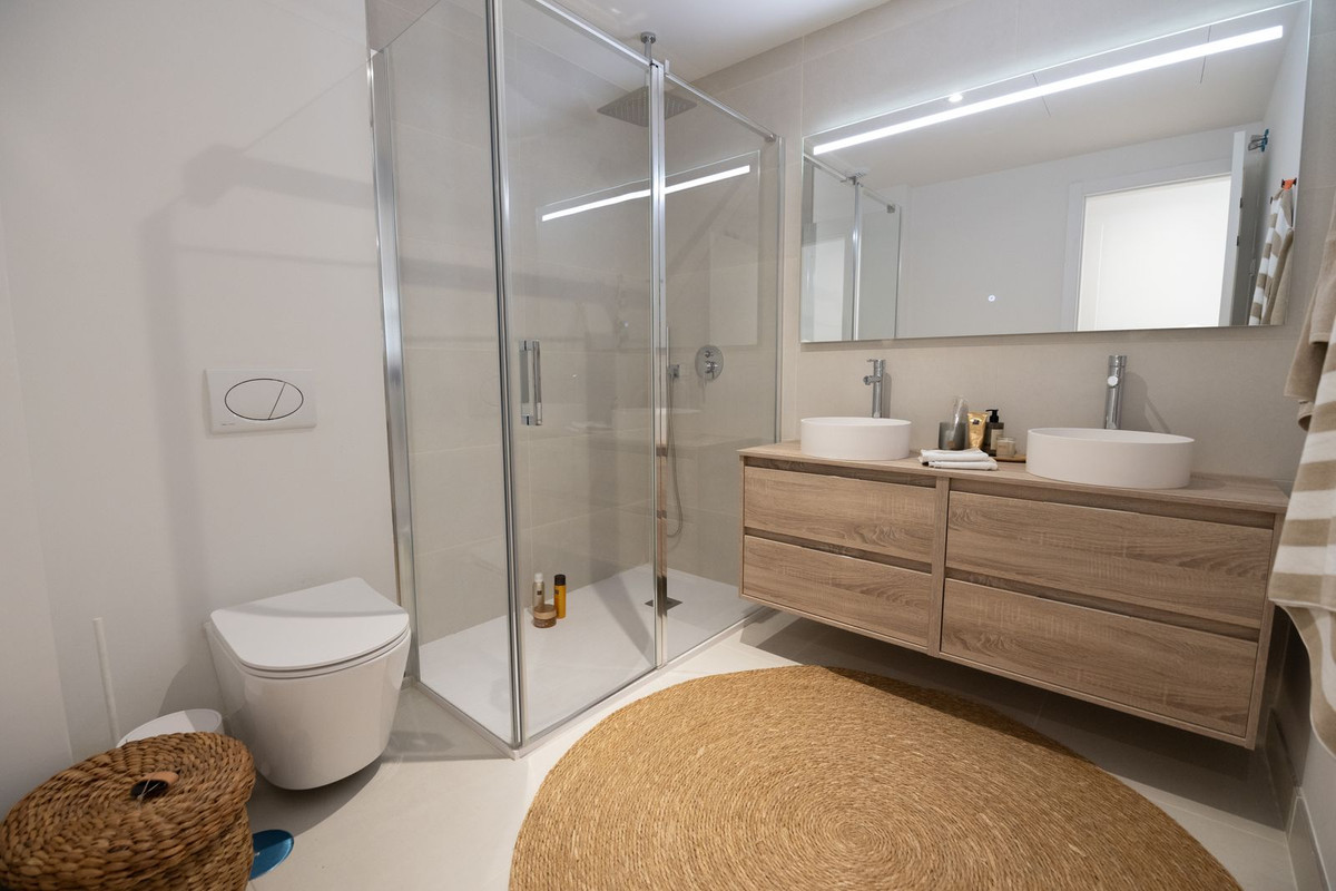 2 Bed Apartment for sale in Higueron Costa Del Sol, Málaga, Spain