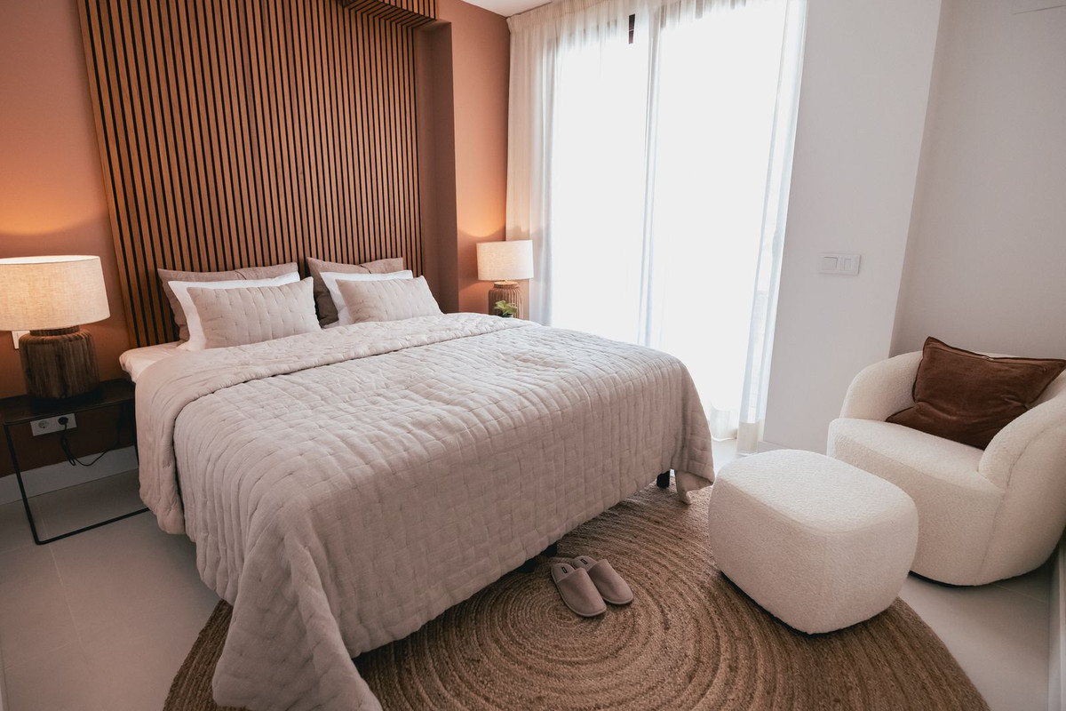 2 Bed Apartment for sale in Higueron Costa Del Sol, Málaga, Spain