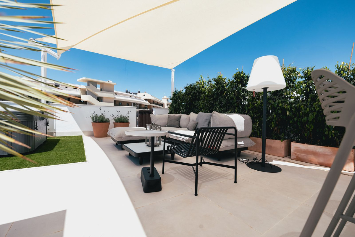 2 Bed Apartment for sale in Higueron Costa Del Sol, Málaga, Spain