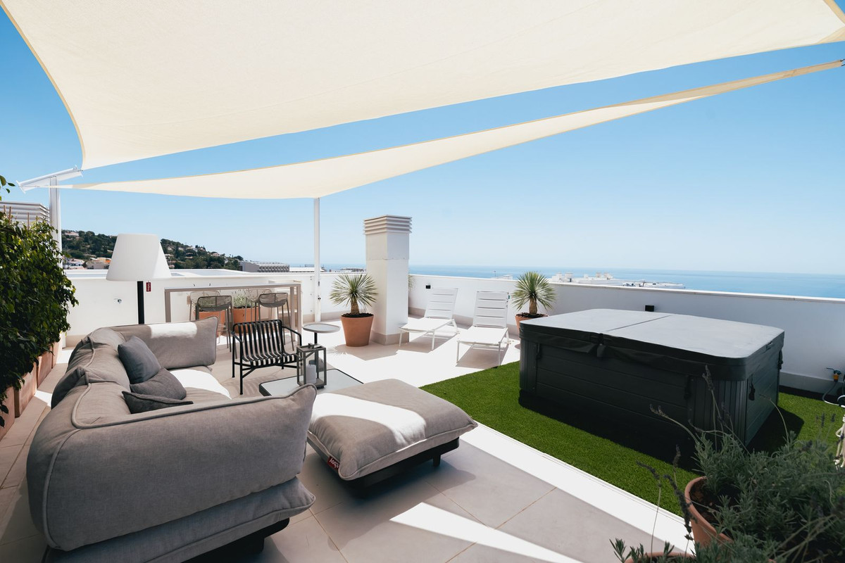 2 Bed Apartment for sale in Higueron Costa Del Sol, Málaga, Spain