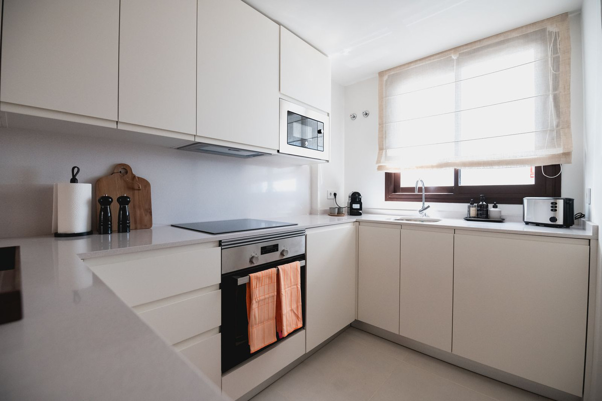 2 Bed Apartment for sale in Higueron Costa Del Sol, Málaga, Spain