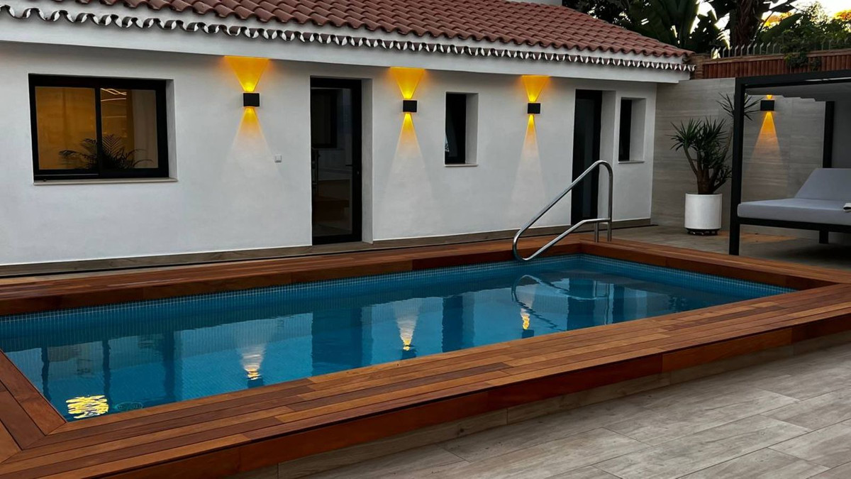 5 Bed Townhouse for sale in Costabella Costa Del Sol, Málaga, Spain