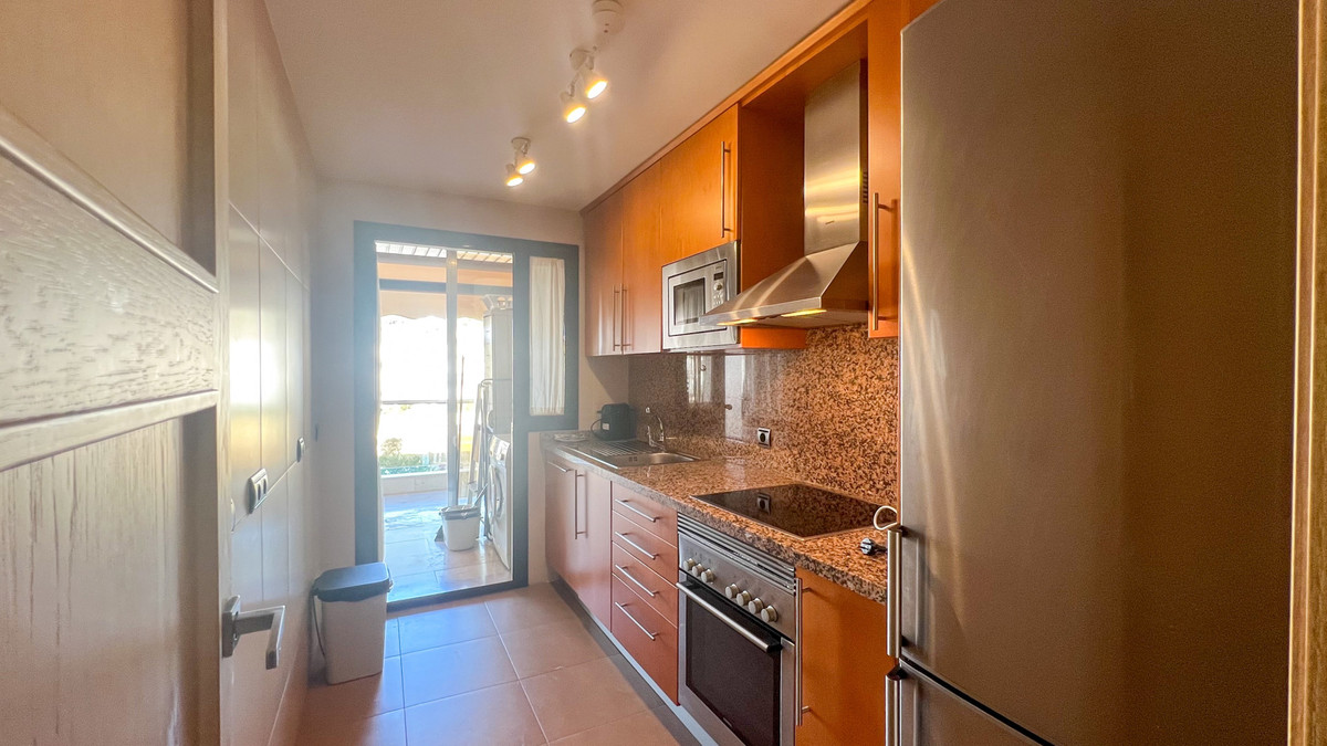 2 Bed Apartment for sale in La Duquesa Costa Del Sol, Málaga, Spain