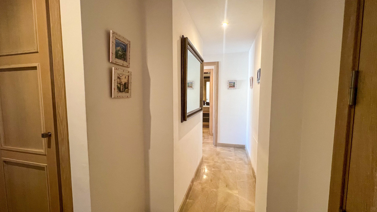 2 Bed Apartment for sale in La Duquesa Costa Del Sol, Málaga, Spain