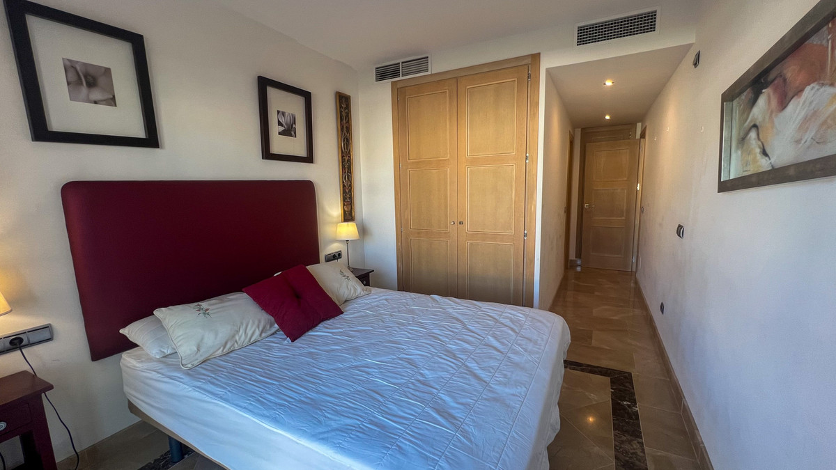 2 Bed Apartment for sale in La Duquesa Costa Del Sol, Málaga, Spain