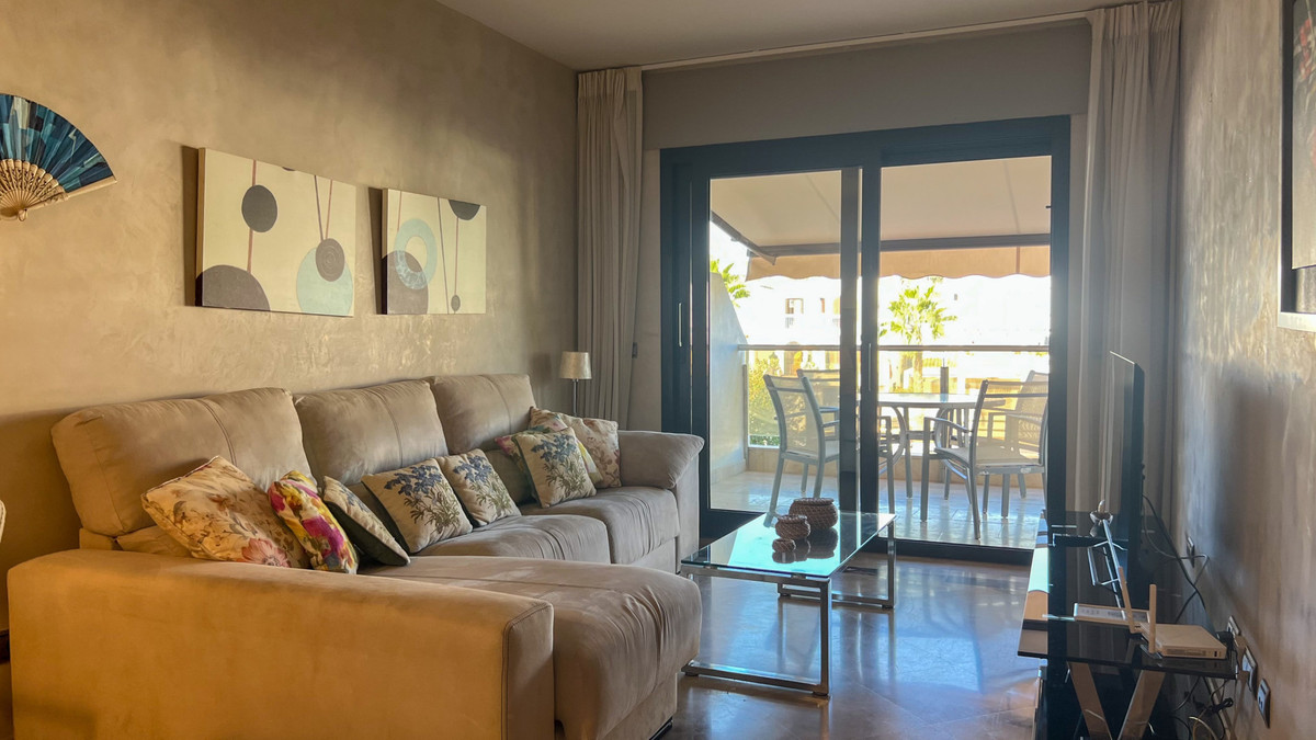 2 Bed Apartment for sale in La Duquesa Costa Del Sol, Málaga, Spain