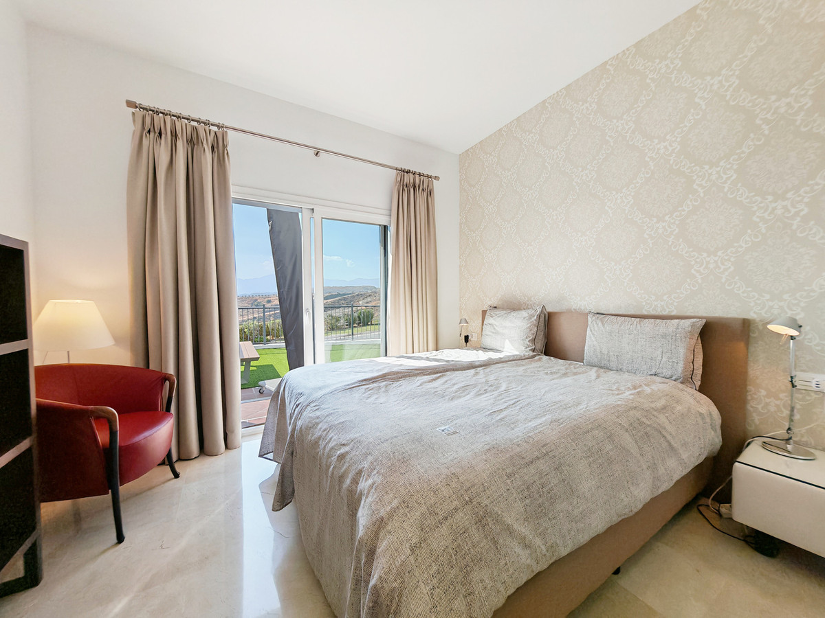 Se vende Apartamento Planta Baja de 3 dormitorios en Costa Del Sol, Málaga, España