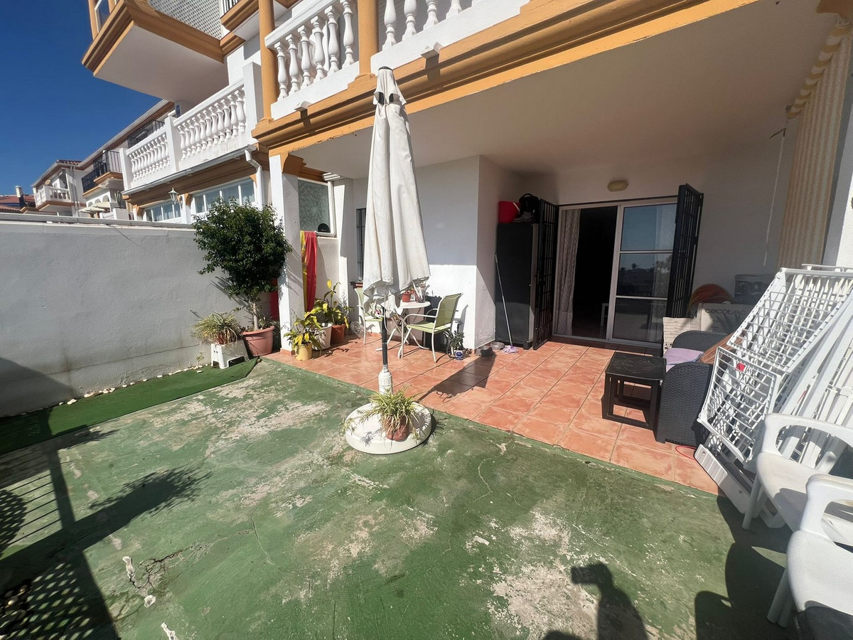 Se vende Apartamento Planta Baja de 2 dormitorios en Costa Del Sol, Málaga, España