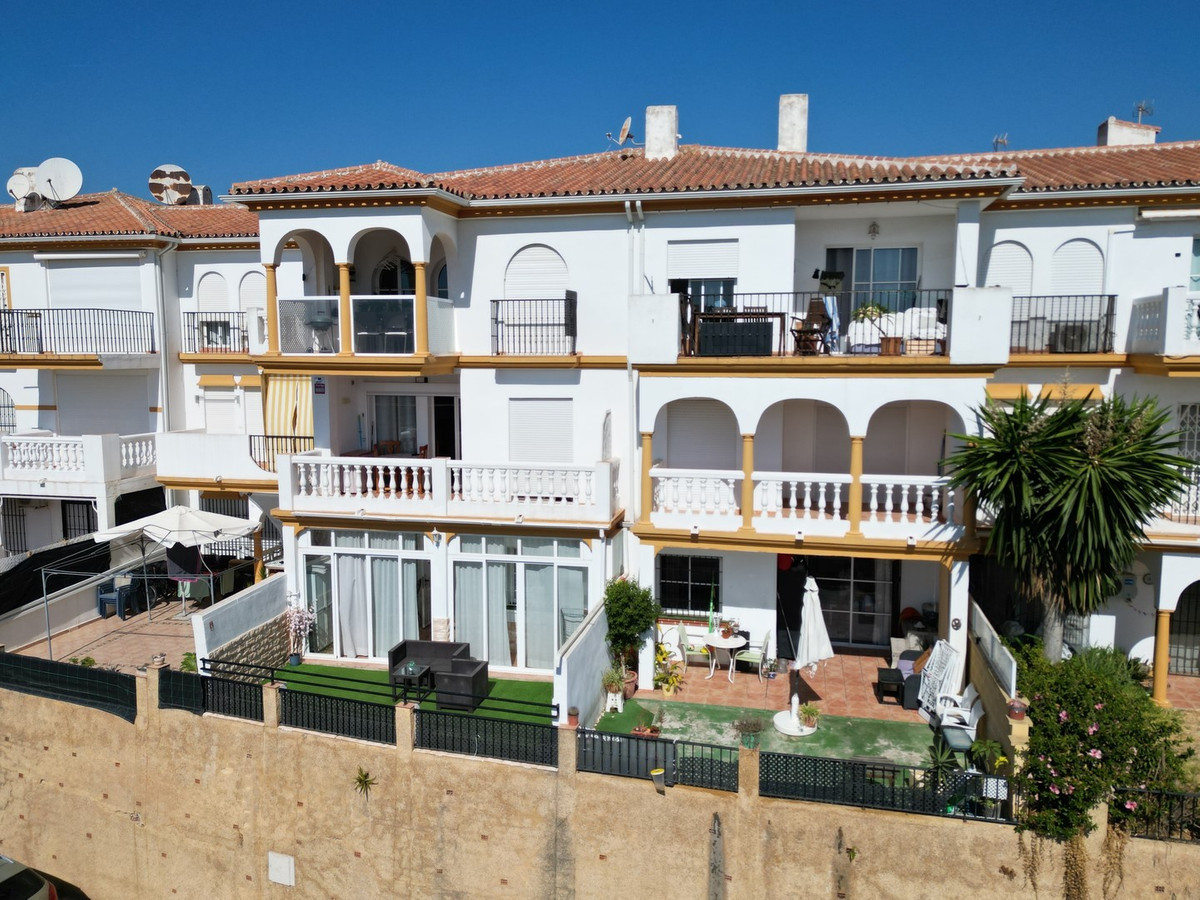 Se vende Apartamento Planta Baja de 2 dormitorios en Costa Del Sol, Málaga, España
