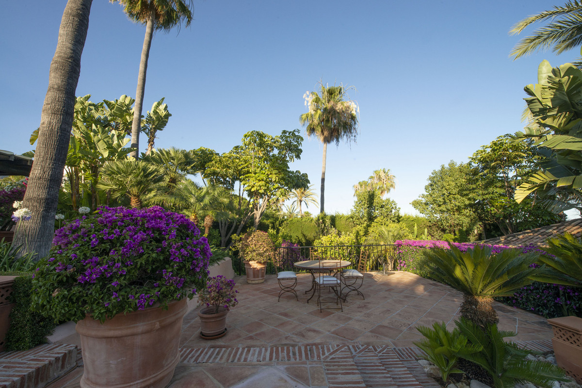 Se vende Villa - Chalet de 3 dormitorios en Costa Del Sol, Málaga, España