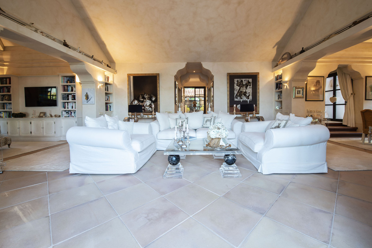 Se vende Villa - Chalet de 3 dormitorios en Costa Del Sol, Málaga, España