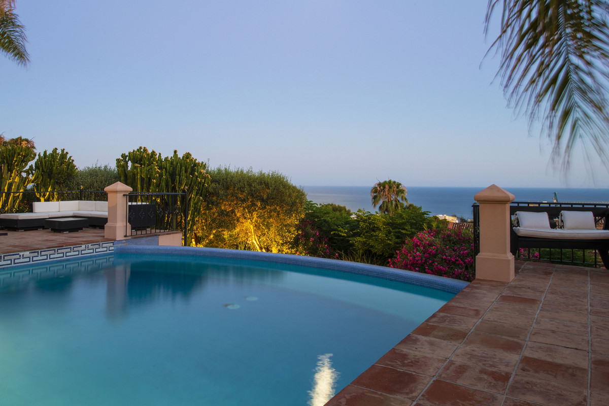 Se vende Villa - Chalet de 3 dormitorios en Costa Del Sol, Málaga, España