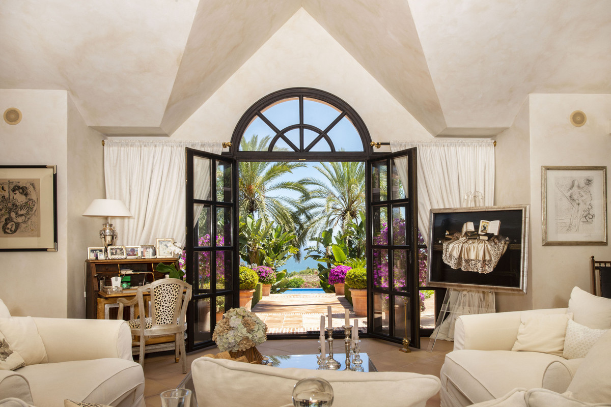 Se vende Villa - Chalet de 3 dormitorios en Costa Del Sol, Málaga, España