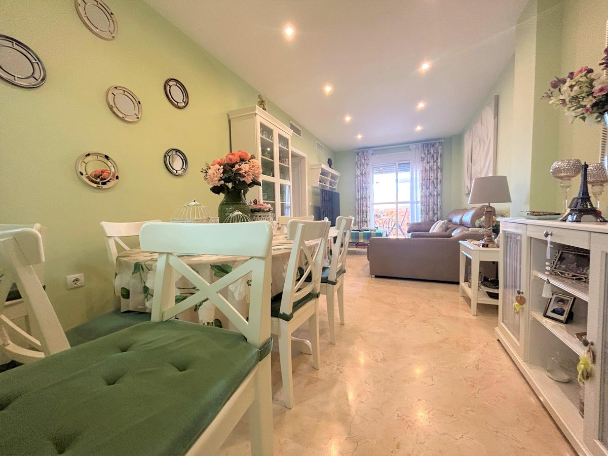3 Bed Apartment for sale in Estepona Costa Del Sol, Málaga, Spain