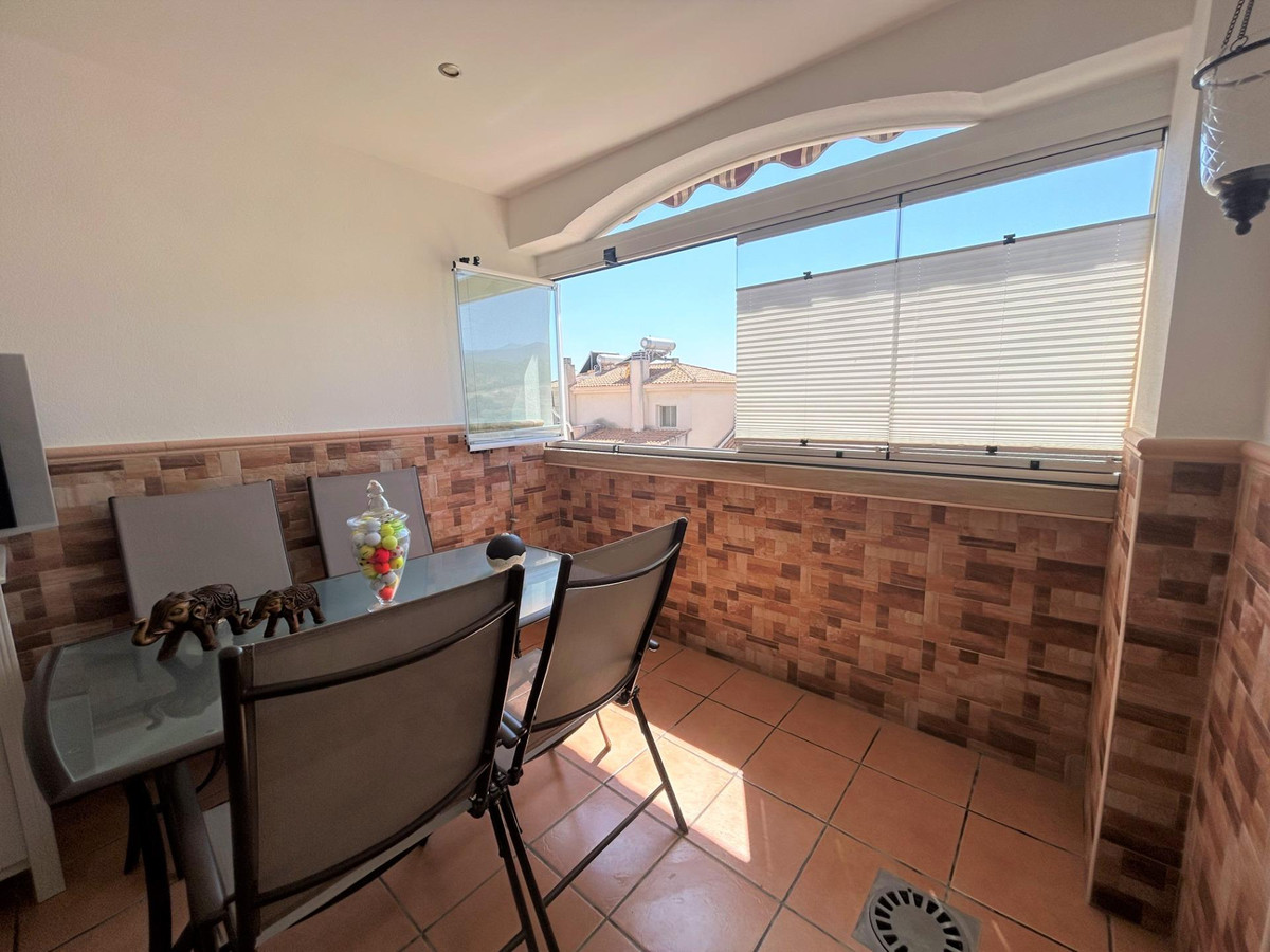 3 Bed Apartment for sale in Estepona Costa Del Sol, Málaga, Spain