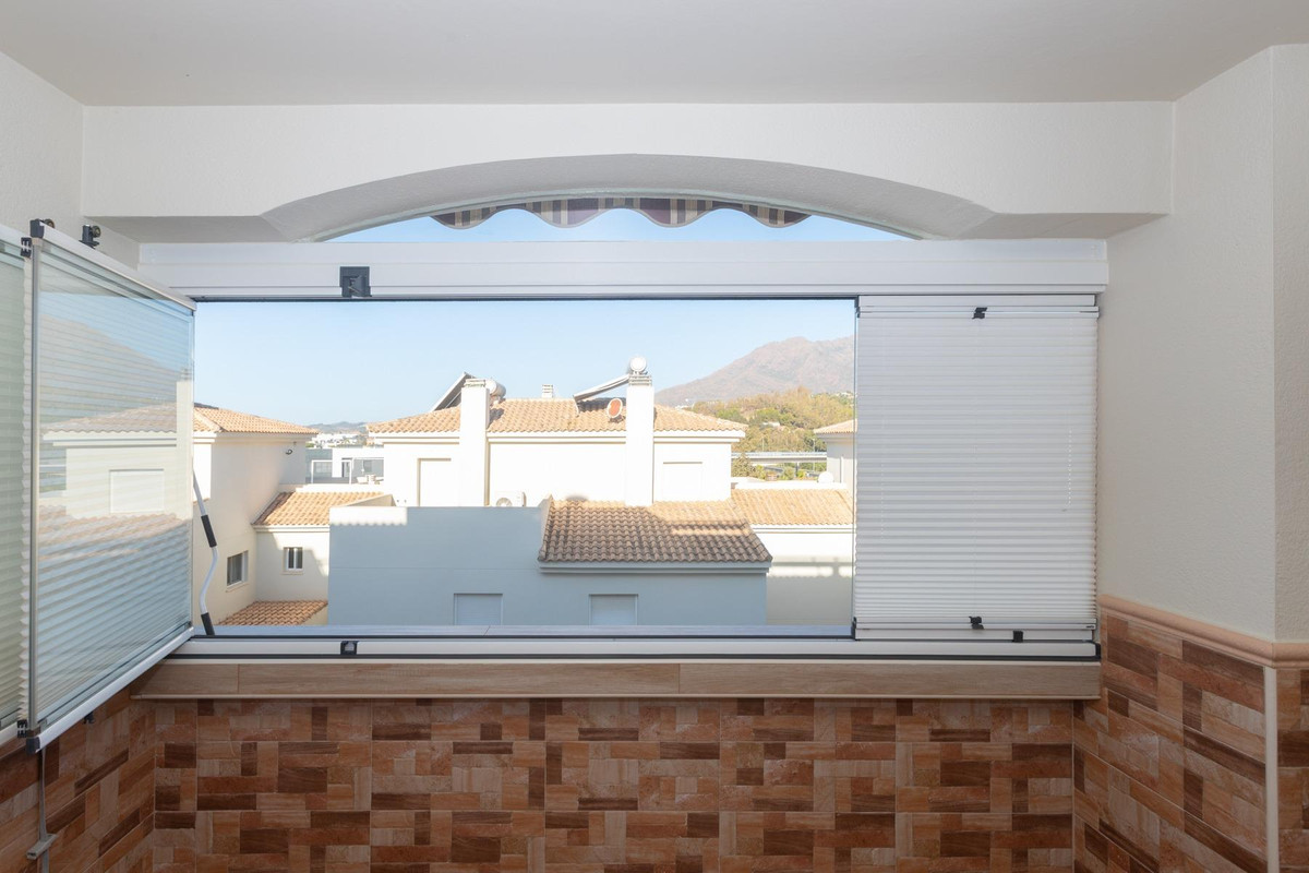 3 Bed Apartment for sale in Estepona Costa Del Sol, Málaga, Spain
